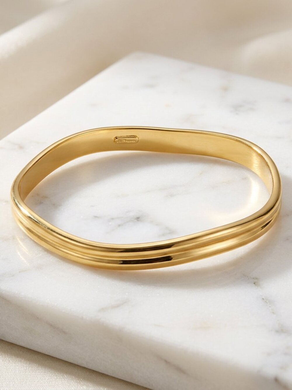 NWT Ben-Amun 24K Gold Plated Sculptural Status Texture Wavy Bangle Bracelet
